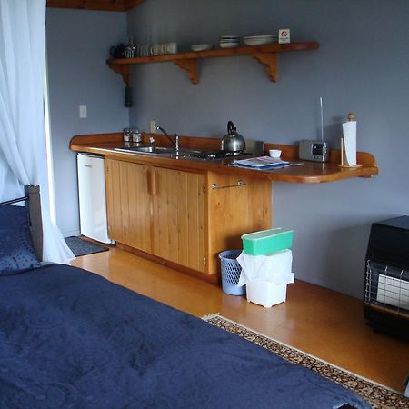 Tryphena Manuka Lodge מראה חיצוני תמונה