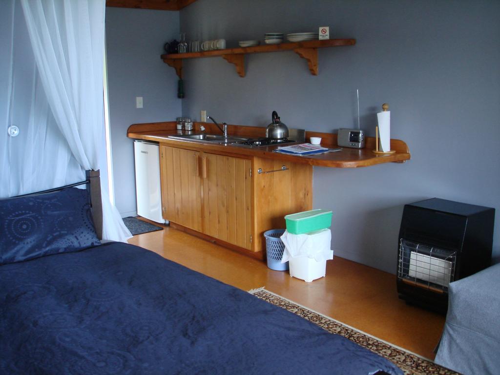 Tryphena Manuka Lodge מראה חיצוני תמונה